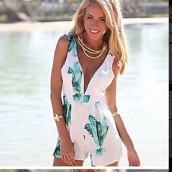 Palm Print shorts romper - Picture 1 of 5